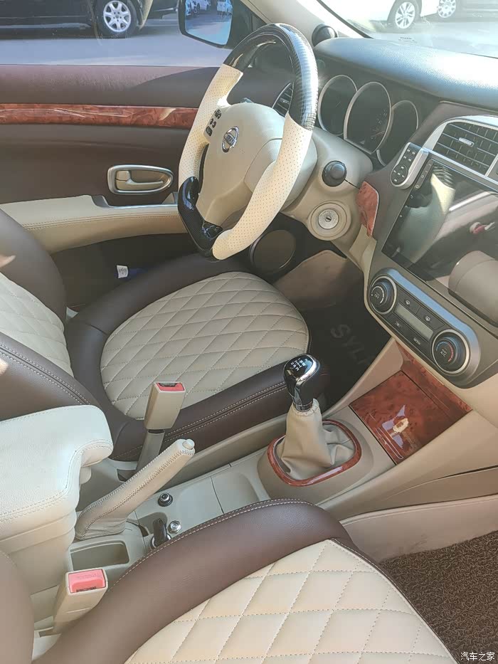 轩逸经典的内饰改装谁还说内饰差