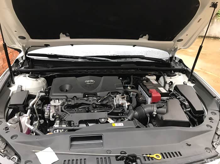 亚洲龙2.5燃油版