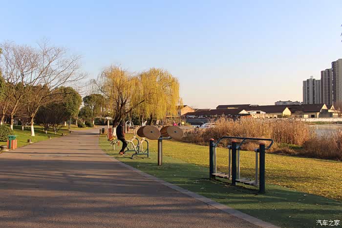 自驾游泰伯体育公园