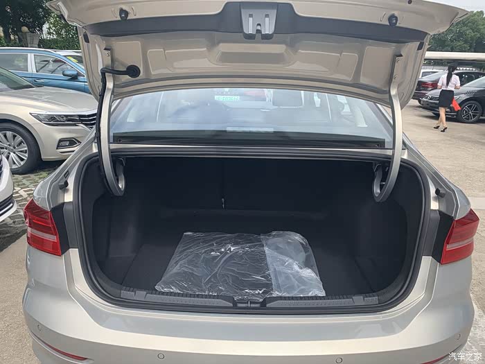 观望许久,终于下手——朗逸plus提车记