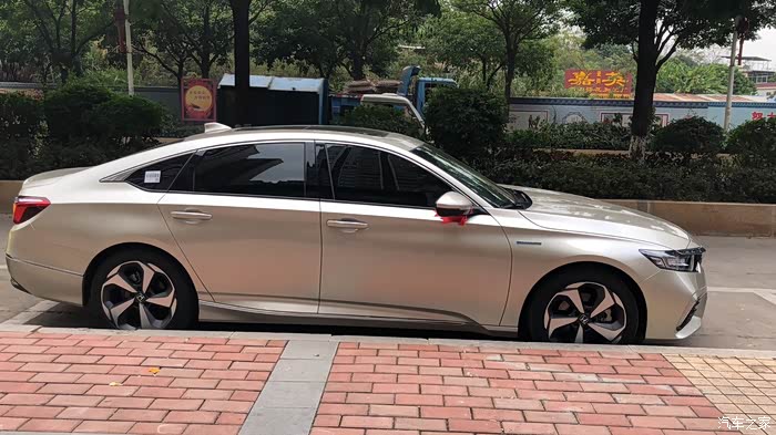 吉日喜提思派补发相片