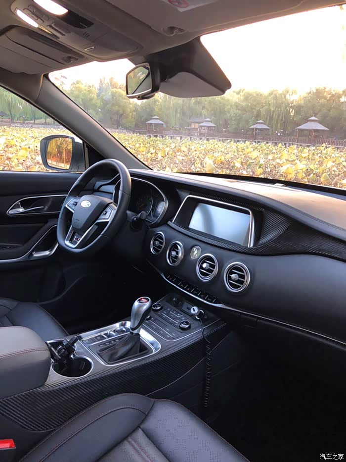 做工精致,分享瑞风s7内饰