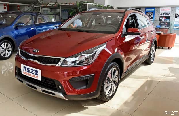 最近有朋友提了一台起亚kxcross,白色,感觉白色没有凸显出它灵动气息