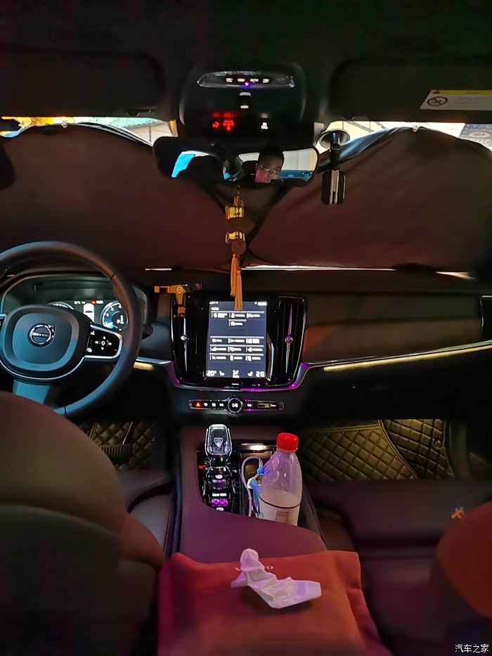b5致的氛围灯,今天拍点照片给大家看看_沃尔沃s90论坛_汽车之家论坛