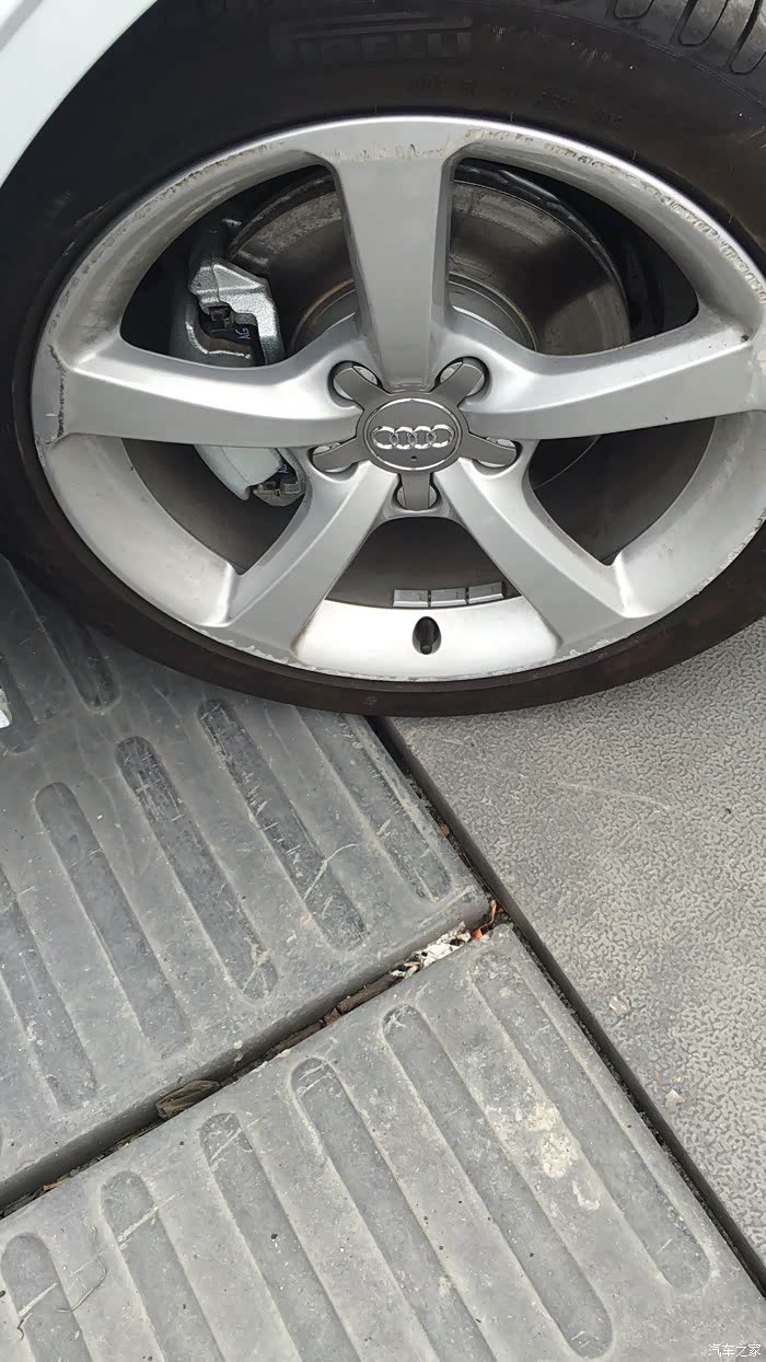 轮毂边缘被磨了一圈,大神告知一下如何处理