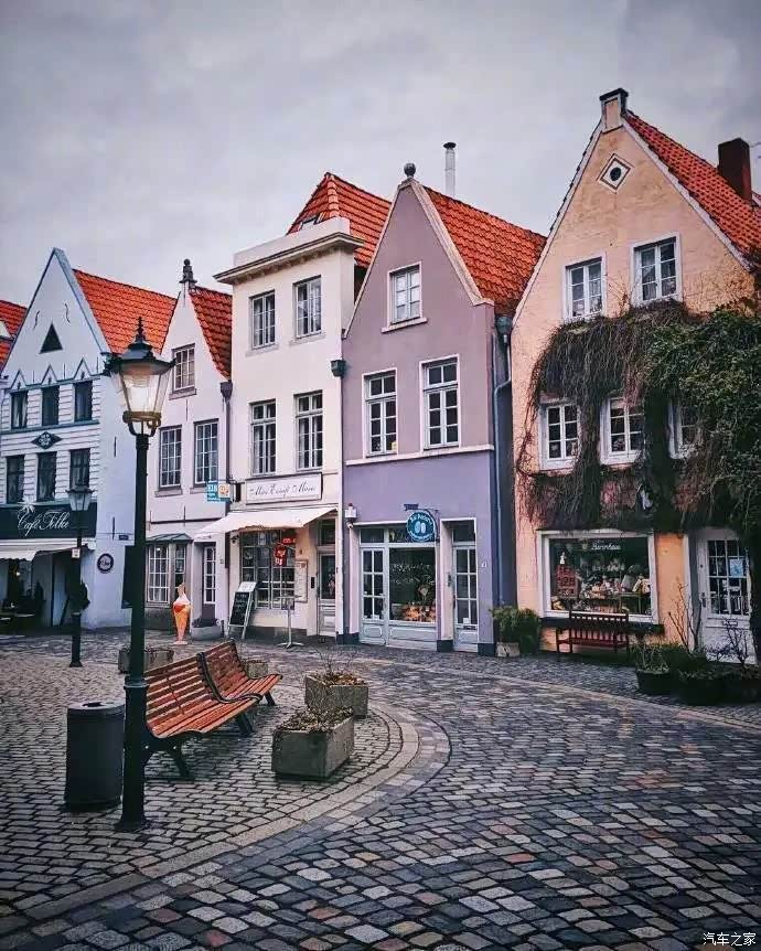 德国巴伐利亚风格小镇仿佛童话世界