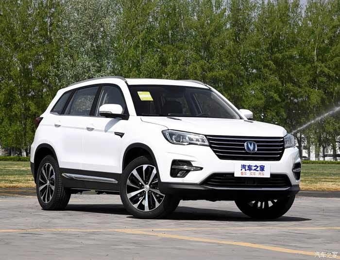 长安cs75手动精英版白色新车提车感受