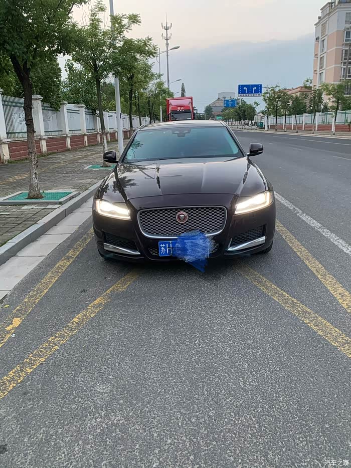 旋钮换挡的仪式感——波托菲诺蓝捷豹xfl提车记