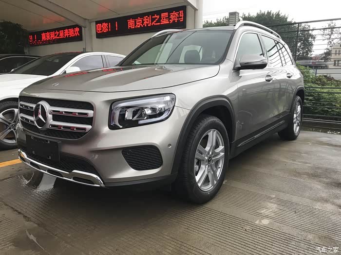 请问有没皓沙银实车的照片啊?