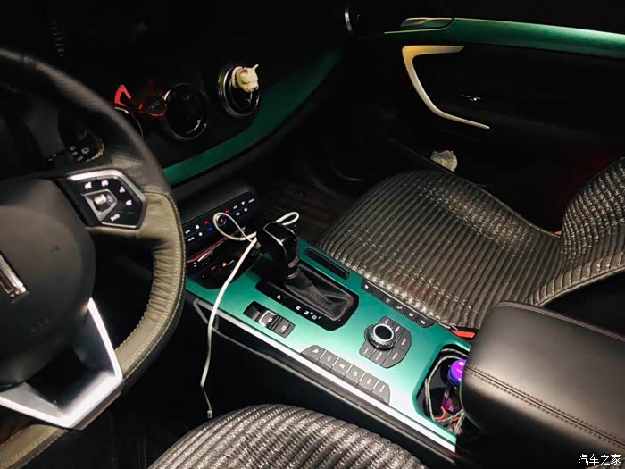 二十万分之一vv7内饰个性改装内饰指纹收集器不存在