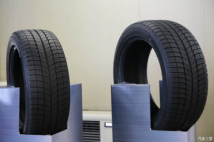 新疆索兰托车主的福音米其林冰驰3实力不凡守护冬季行车安全