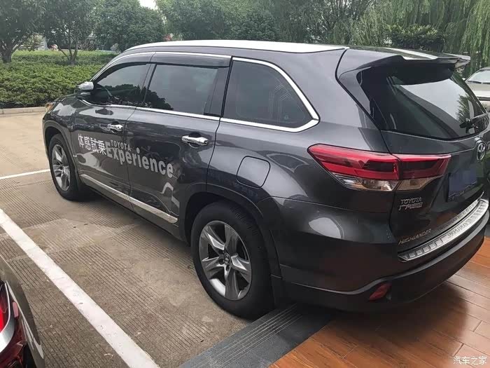 钨金灰汉兰达改装