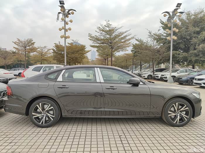 【图】终于等到你,s90运动版蝶贝灰,准提车_沃尔沃s90论坛_汽车之家