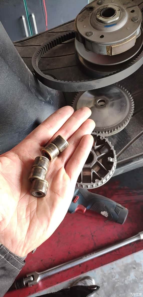 原装普利珠轻微磨损,皮带甩块也没毛病