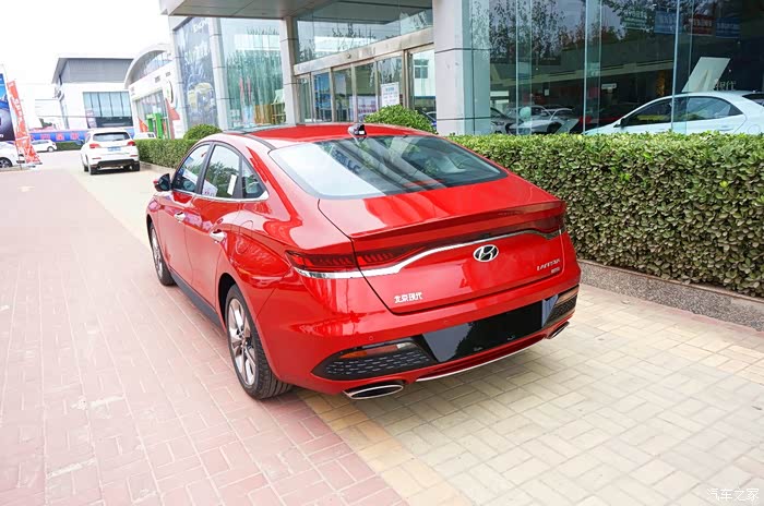 新年印记回家之旅喜提红色菲斯塔新年新车
