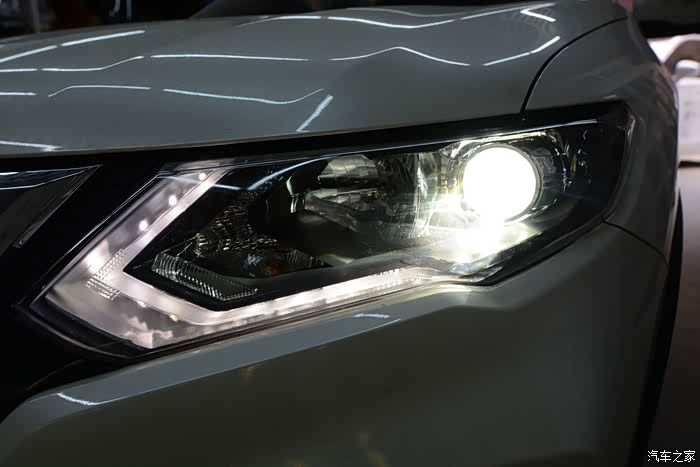 夜行无忧 先把奇骏的卤素大灯改成双光透镜氙气灯_奇骏论坛_汽车之家