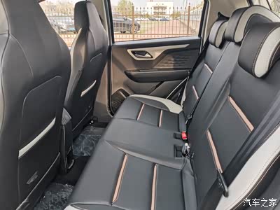 白身黑顶的双色车身帅呆了,思皓e10x提车纪念帖