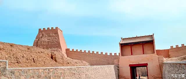 在风尘仆仆的西北风中我感受到古代士兵驻守边关的那种思乡之情