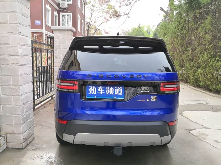 找到梦中的蓝色路虎发现5