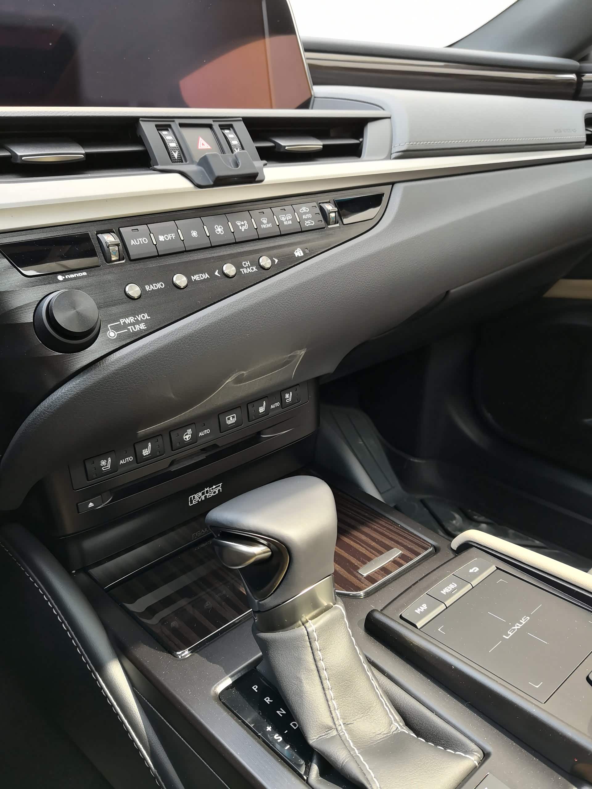 【图】有没有人选酒堡色 棕色木纹的_雷克萨斯es论坛_汽车之家论坛