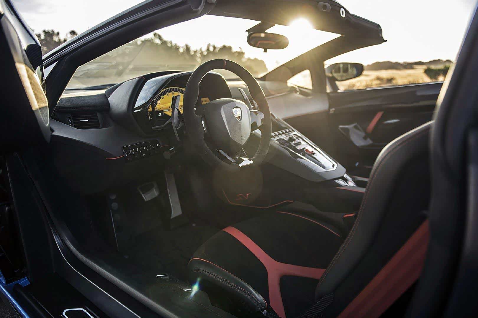 兰博基尼aventador lp750-4 sv road