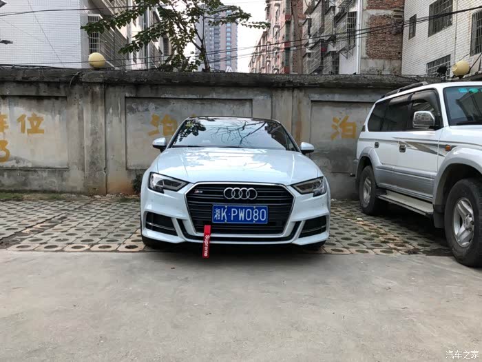 请问2018款奥迪a3有胎压监测没有