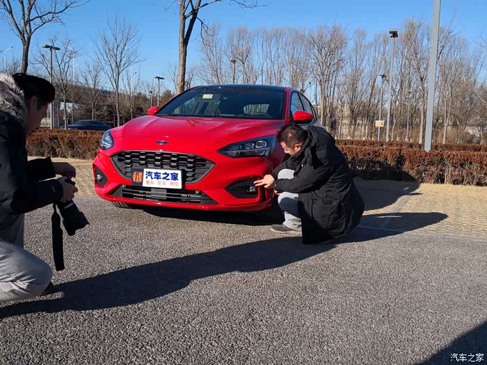 汽车之家专访爱福特车友会测评新一代福克斯ST-Line