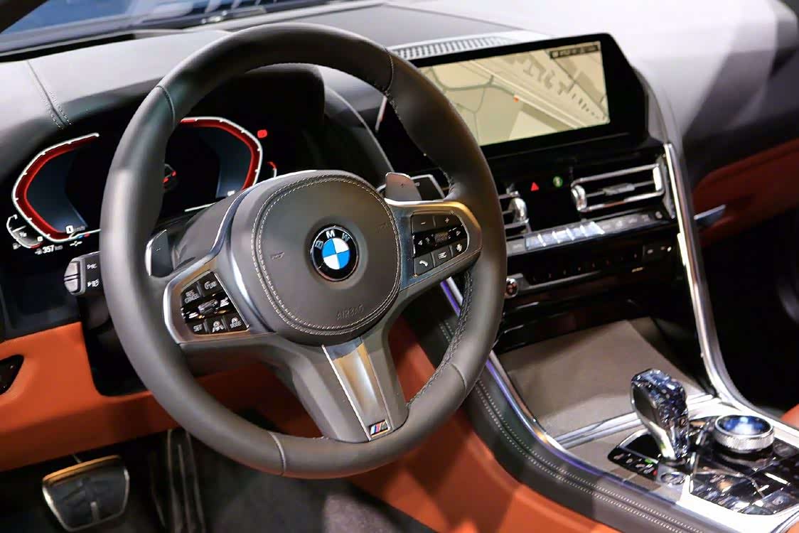 【图】8系的红黑内饰,可还行啊?_宝马8系论坛_汽车之家论坛