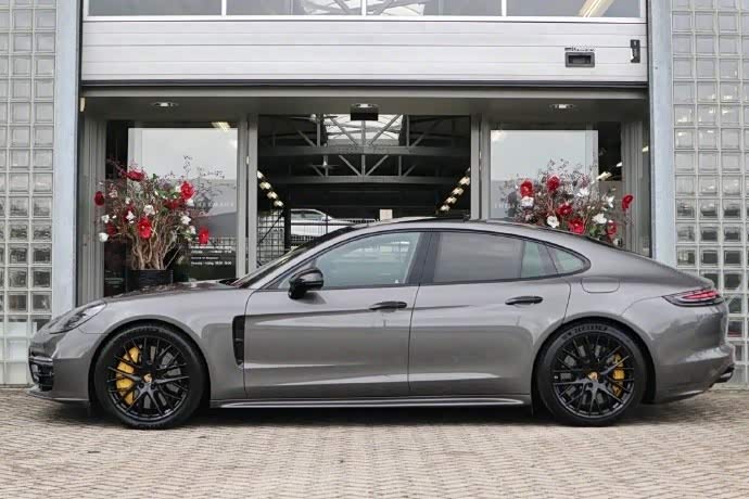 完美帅炸的保时捷 panamera turbo s漂亮极了!