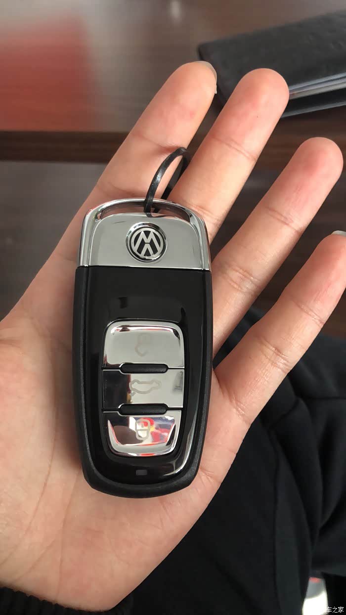 终于提到了心心念念的新车辉昂