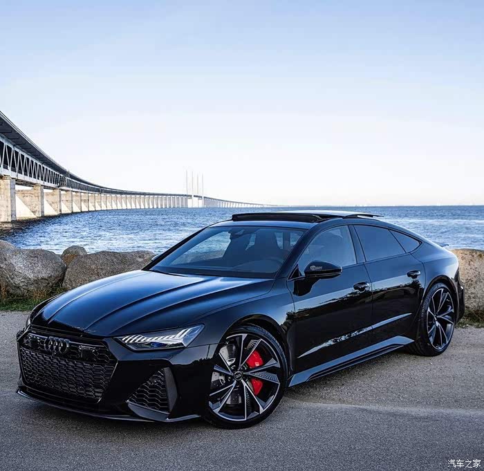 地表最强轿跑,奥迪rs7