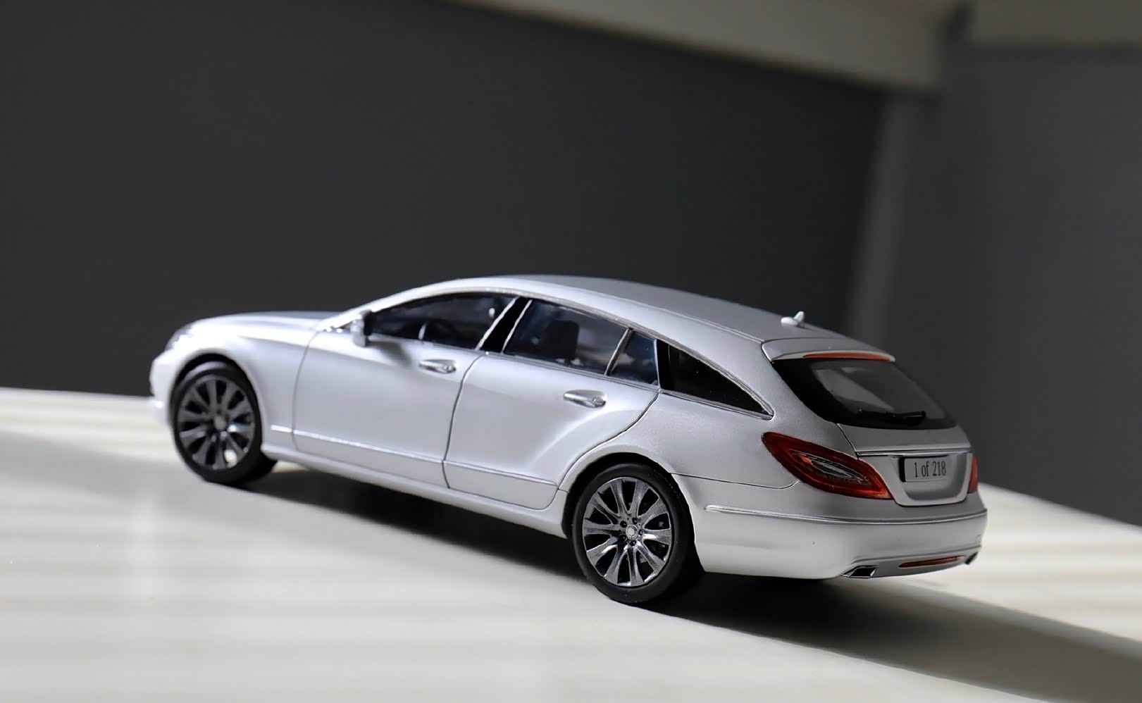 奔驰cls限量版车模