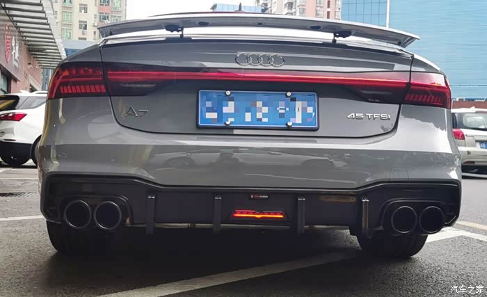 r7s前包围 鳄鱼尾轮毂 takd碳纤维四出排气 纳多灰车膜_奥迪a7论坛