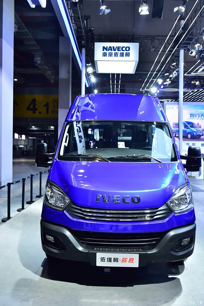 依维柯欧胜蓝牌c照8at,商旅通勤客车,新能源车亮相上海车展