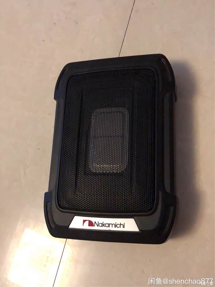 出售个车载超薄低音炮日本中道的