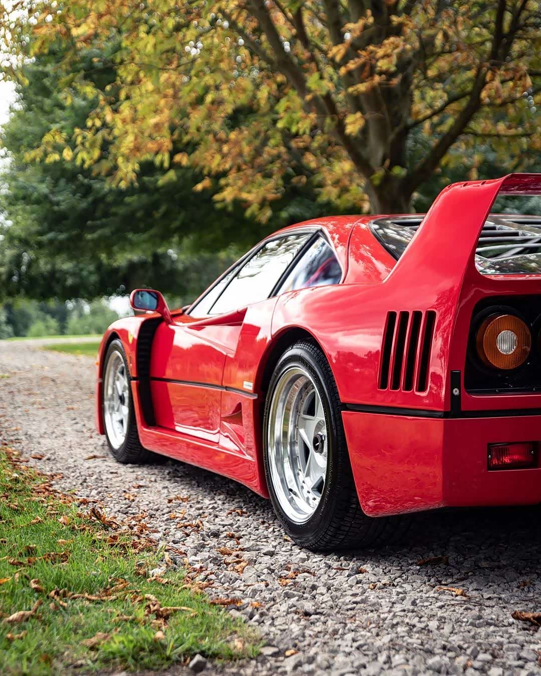 一代经典的法拉利 f40!