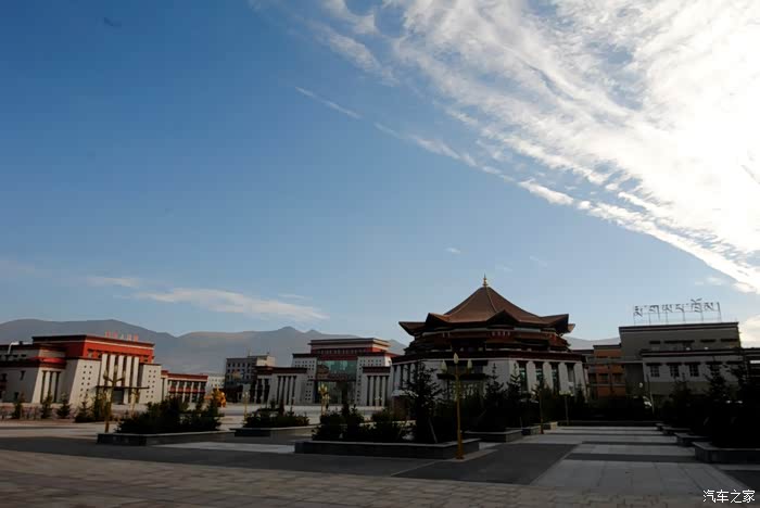 2062 | 回复: 37 荣威w5论坛 走马观花过南疆玛沁县城海拔3800米,可能