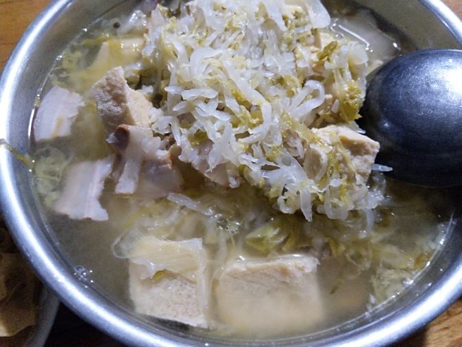 酸菜白肉炖豆腐图片