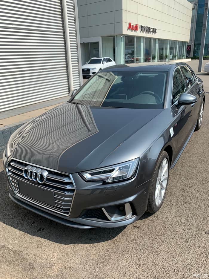 提车二十多天补上作业时尚天云灰