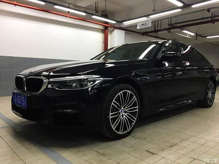 大神们都晒晒你家宝马5系的颜色,纠结选什么颜色好