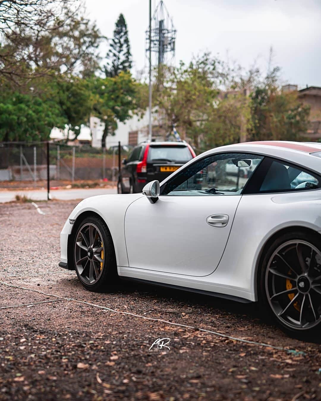 保时捷911r犬牙织纹千鸟格椅面