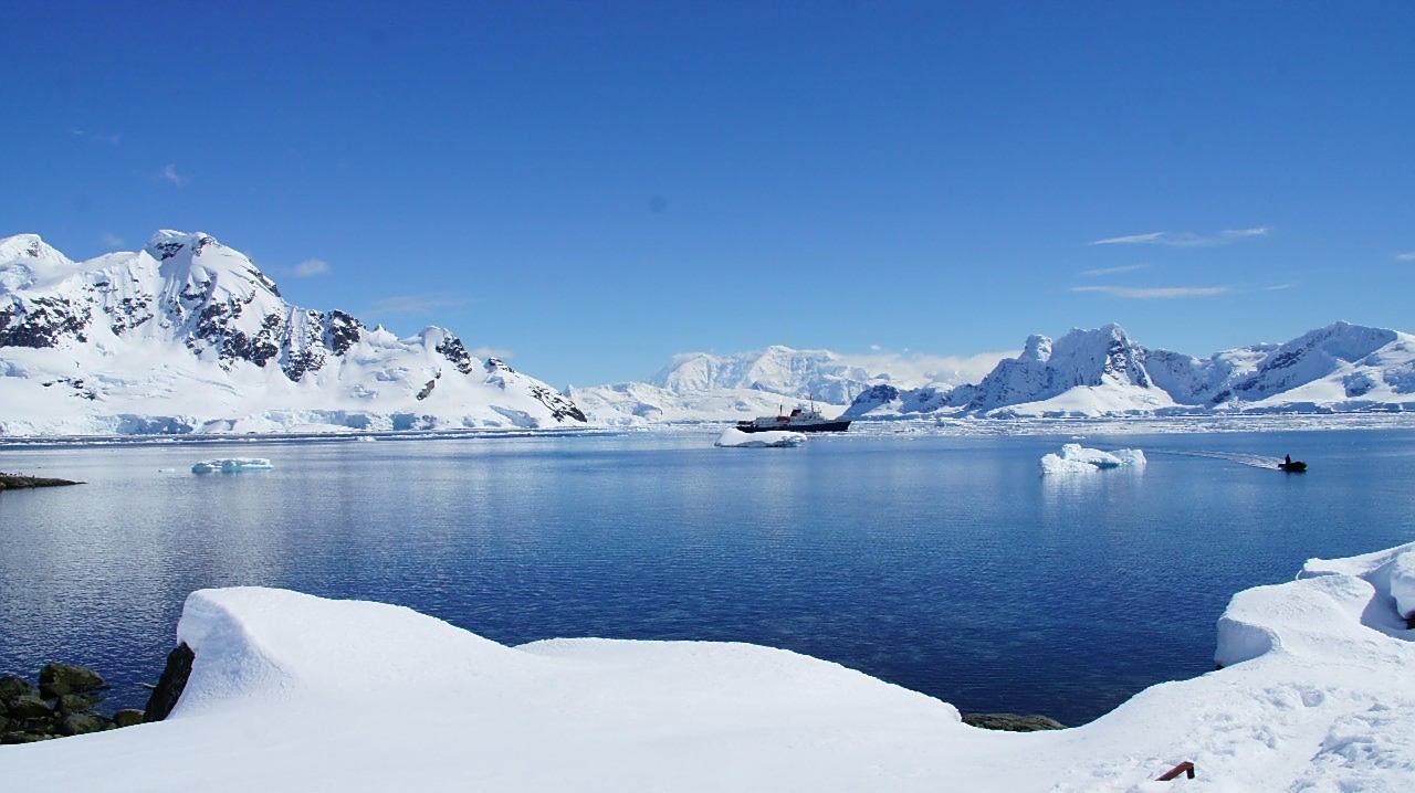 冰雪覆盖的南极,星球美景,企鹅之家乐园