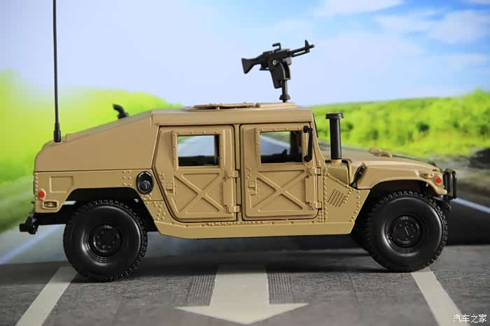 模型测评军用悍马模型测评