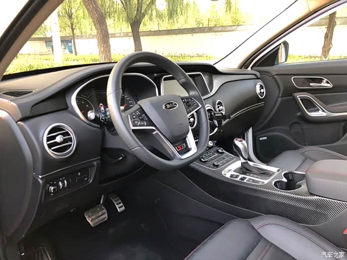 做工精致,分享瑞风s7内饰