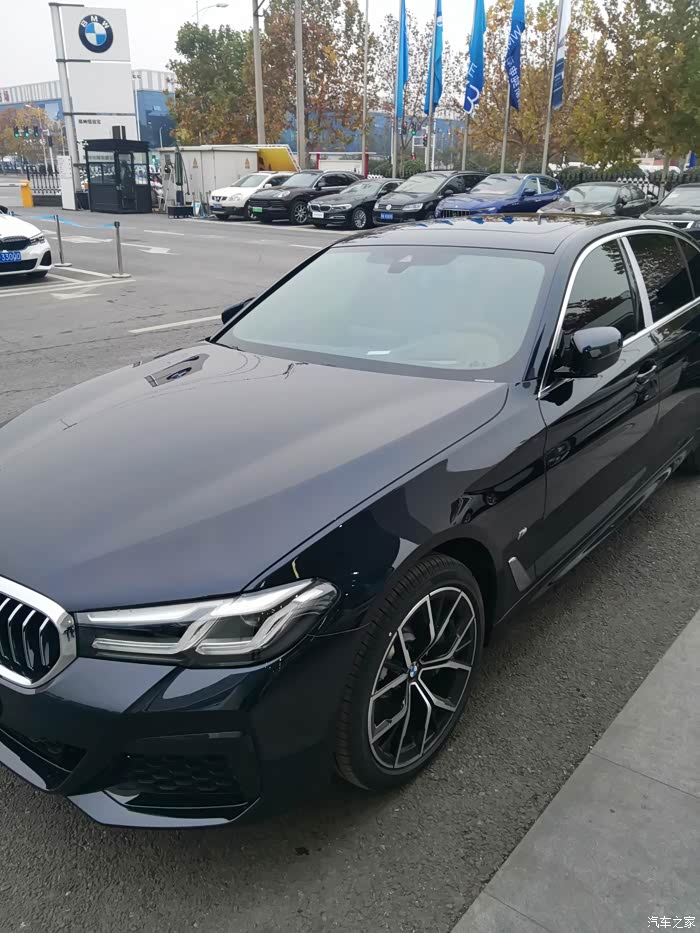 【图】530尊享m运动,炭黑,摩卡棕_宝马5系论坛_汽车之家论坛