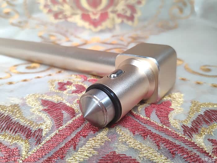 家家众测工具箱多功能破窗锤