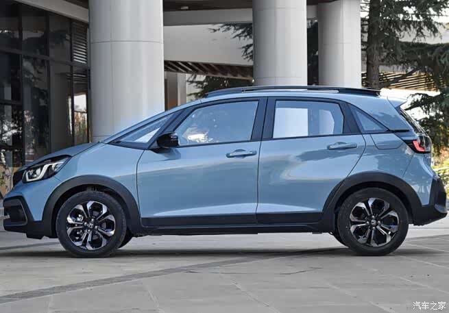 冰蓝色的来福酱与众不同