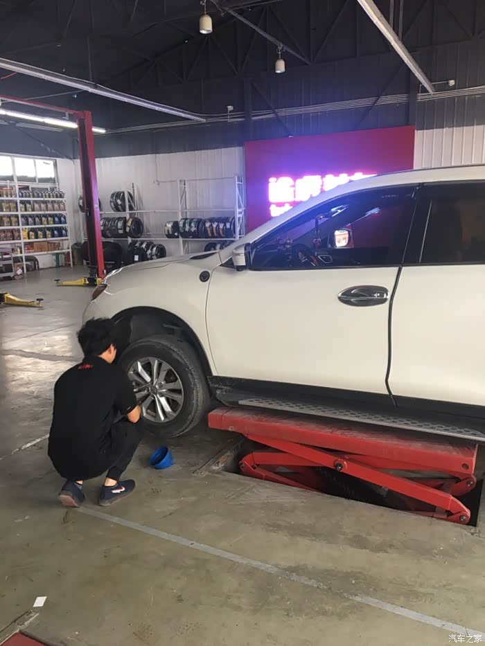 奇骏七万公里换轮胎