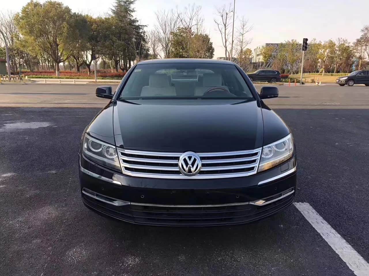 微贴:大众带字母的低调奢华之代表,3. 6v6发动机辉腾.