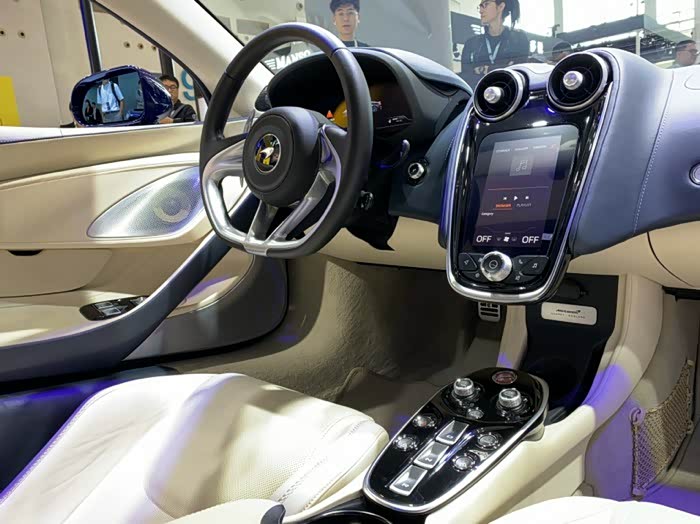 迈凯伦gt的内饰确实不一般